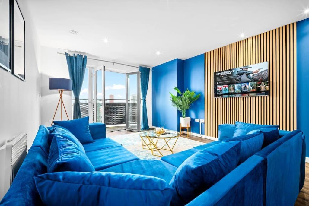 Spacious 2 Bed Apt B'Ham Cc With Parking Sleeps 7 Бирмингем Экстерьер фото