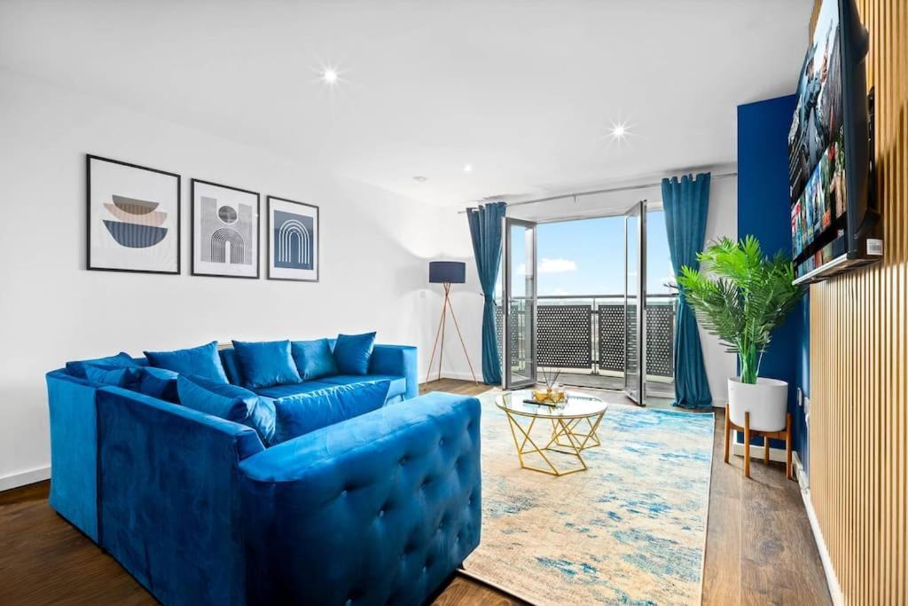 Spacious 2 Bed Apt B'Ham Cc With Parking Sleeps 7 Бирмингем Экстерьер фото
